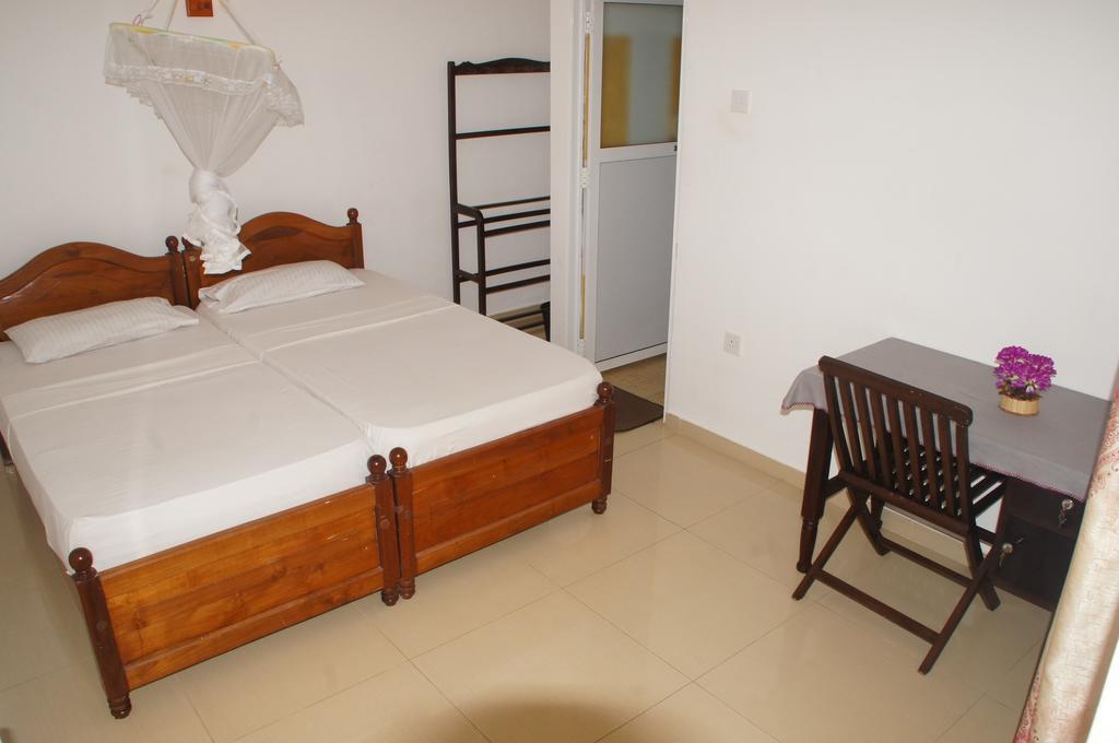 Ritas Hotel Hikkaduwa Rom bilde